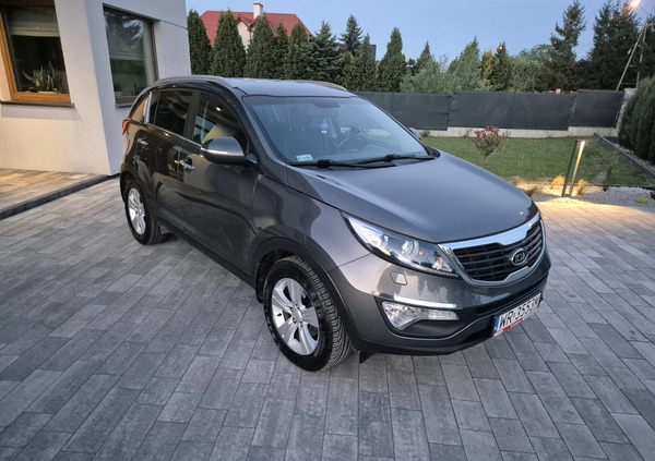 Kia Sportage cena 41900 przebieg: 171000, rok produkcji 2012 z Radom małe 172